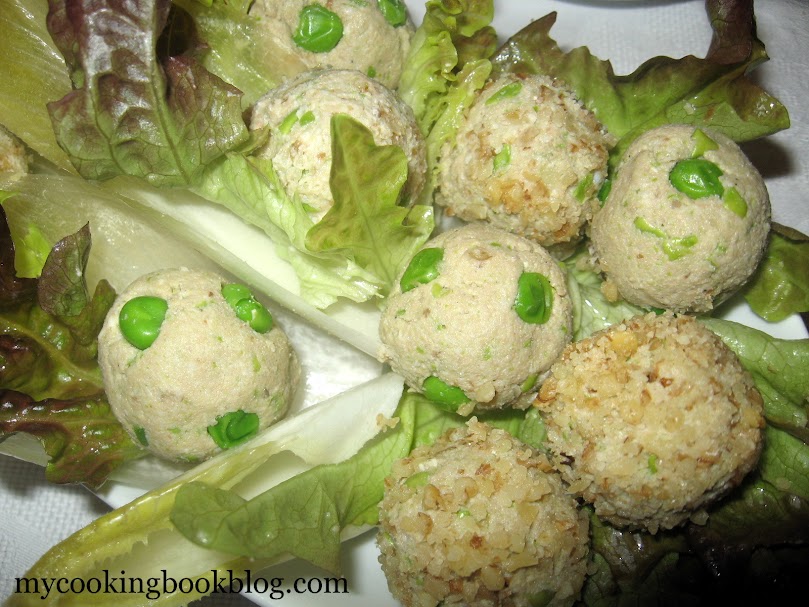 Пастет с яйца, грах и орехи