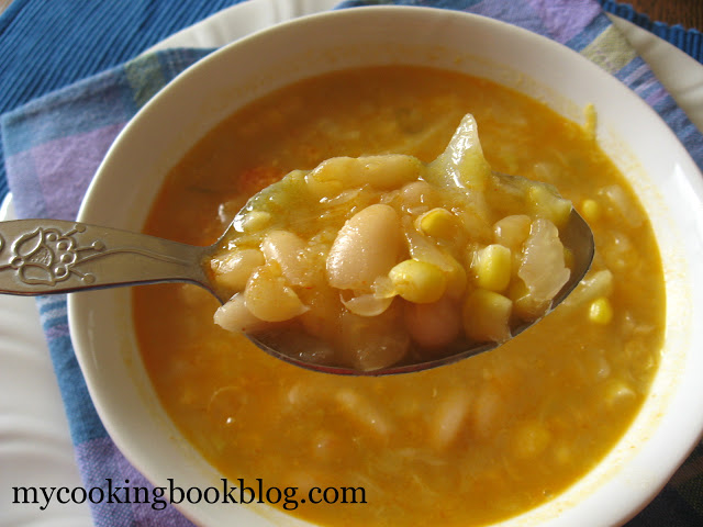 Пикантна супа със зеле, фасул и царевица от Трабзон