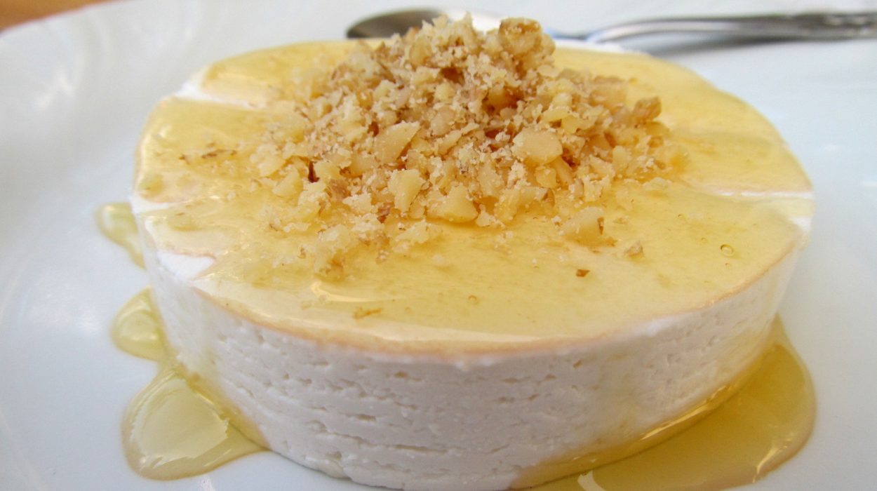 Анари (извара) с мед и орехи