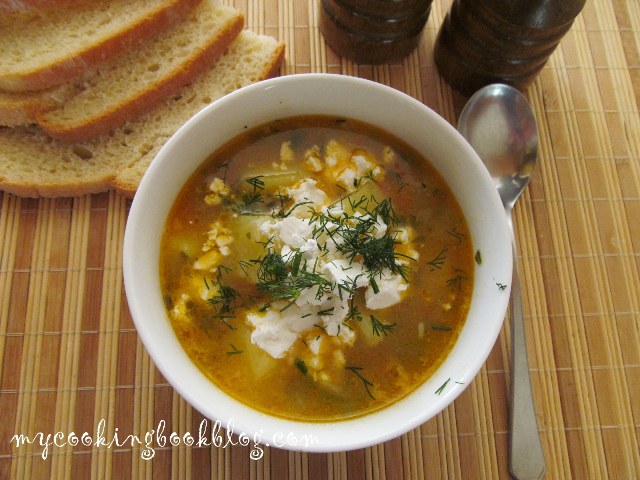 Картофена супа или яхния със сирене