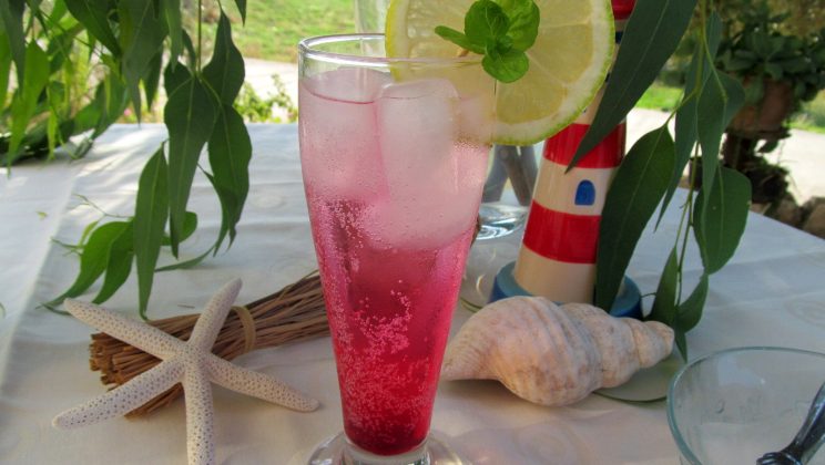 Коктейл Узо Спешъл (Ouzo Special)