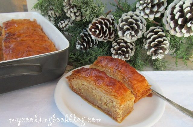 Баклава с претопено масло (Гхи) и бадемова плънка