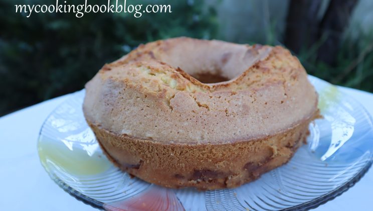 Кекс ябълкова пита