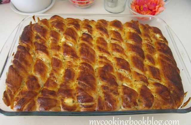 Усукан тутманик със сирене